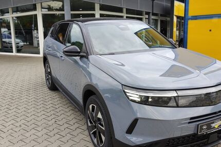 Opel Grandland (X) 9.500 km 31.900 &euro; Zossen 15806