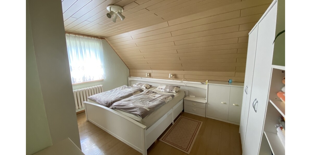 Großzügiges und idyllisch gelegenes Wohlfühlzuhause mit Wintergarten und großem Grundstück - Einfamilienhaus Klipphausen | Angebot:26990002