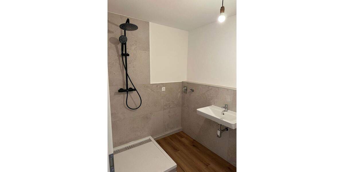 Etagenwohnung Esslingen-Oberesslingen Oberesslingen - 2 Zimmer, 68 m&sup2;, 279.000&euro; | Angebot:25265324