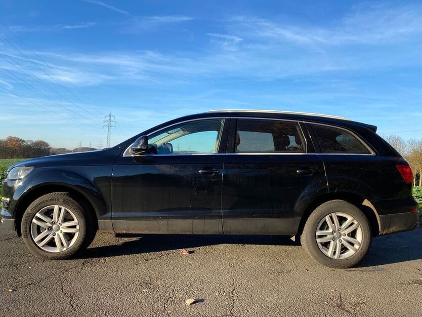 Q7