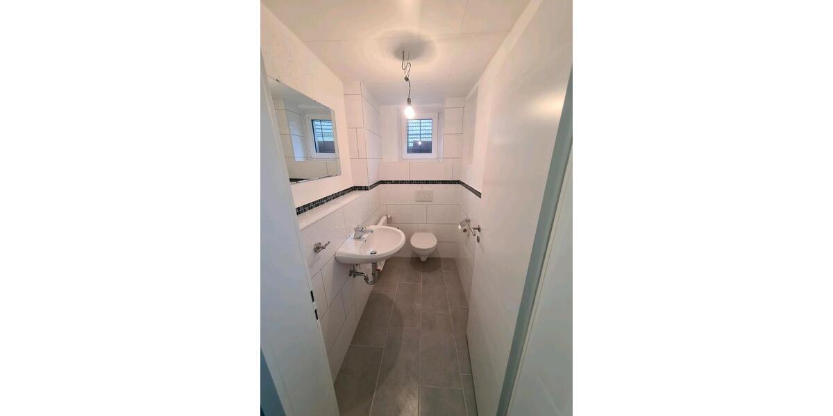 Doppelhaushälfte Schopfheim - 4 Zimmer, 95 m&sup2;, 1.200&euro; | Angebot:26292925