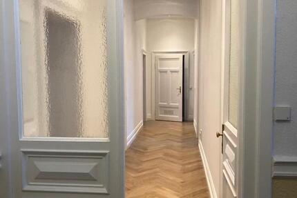 Wohnung Wiesbaden Klarenthal - 5 Zimmer, 125 m&sup2;, 2.200&euro; | Angebot:26404973