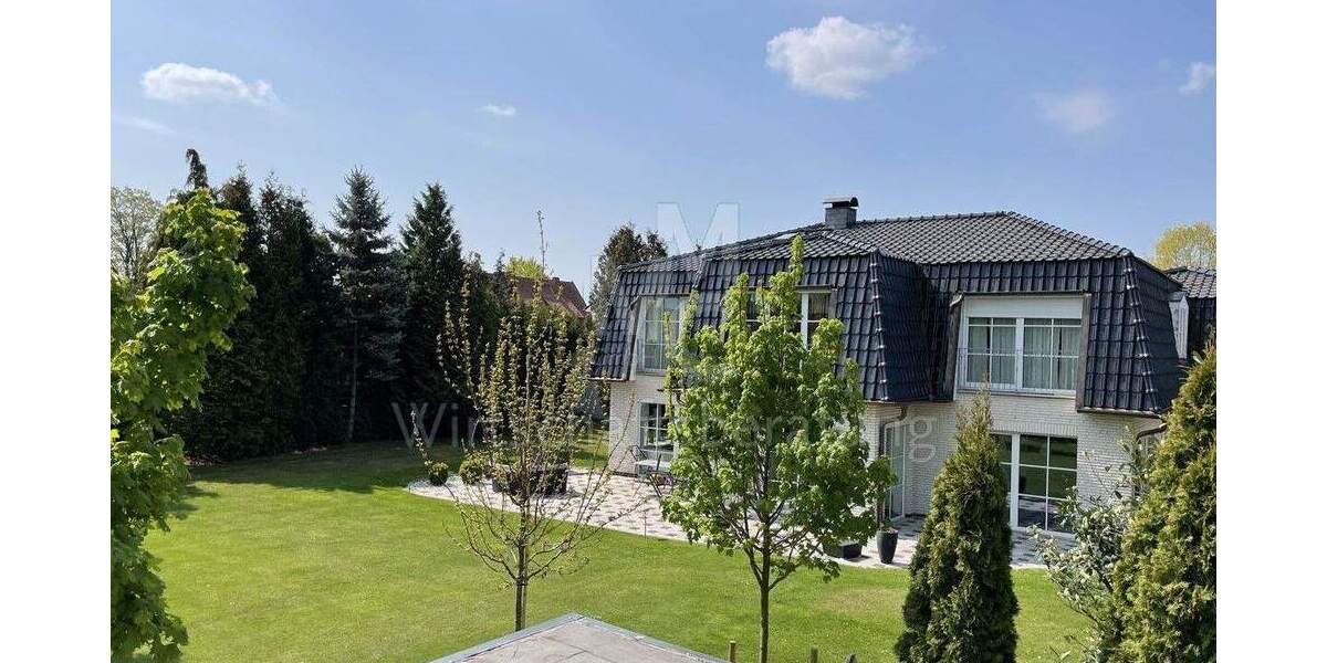 Einfamilienhaus Isernhagen / Altwarmbüchen Altwarmbüchen - 7 Zimmer, 319 m&sup2;, 1.245.000&euro; | Angebot:25475414