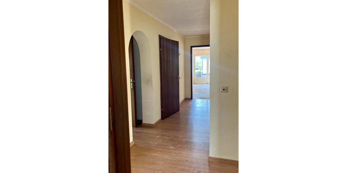 Etagenwohnung Vöhringen - 5 Zimmer, 135 m&sup2;, 1.300&euro; | Angebot:25793632