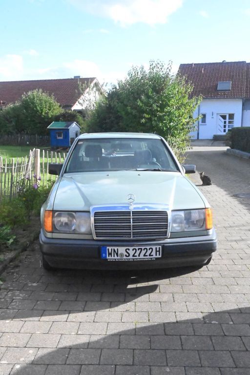 Mercedes-Benz E 200 204.847 km 5.000 € Alfdorf 73553