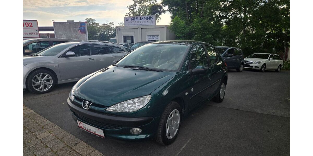 Peugeot 206 131.000 km 2.490 &euro; Bielefeld 33647