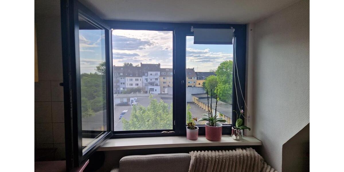 Dachgeschoßwohnung Essen Stadtbezirk III - 1 Zimmer, 36 m&sup2;, 544&euro; | Angebot:26372655