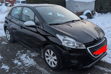 Peugeot 208 42.000 km 5.900 &euro; Kutenholz 27449
