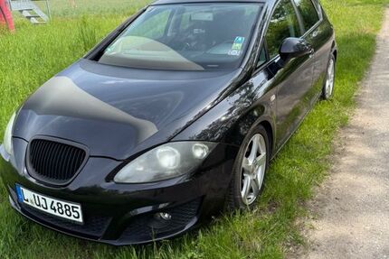 Seat Leon 187.000 km 2.400 &euro; Zörbig OT Großzöberitz 06780