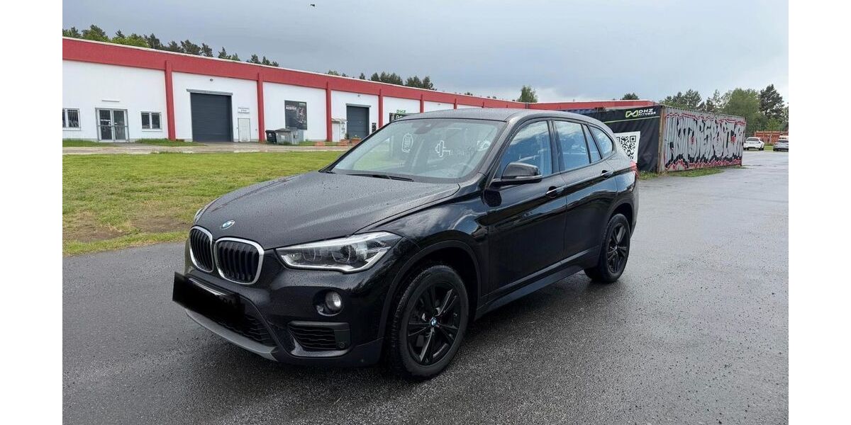 BMW X1 221.000 km 12.900 &euro; Velten 16727