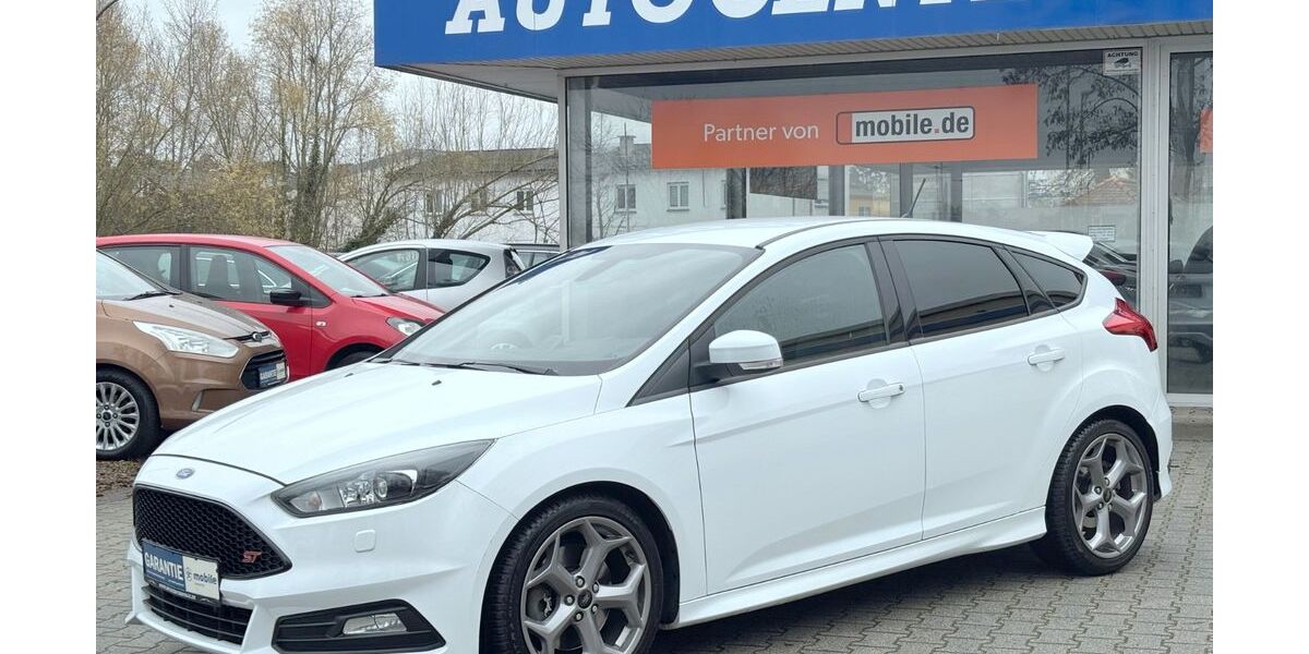 Ford Focus 59.000 km 17.990 &euro; Haßloch 67454
