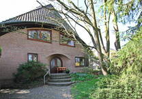 Architektenhaus mit vielfältigen Möglichkeiten in Traumlage