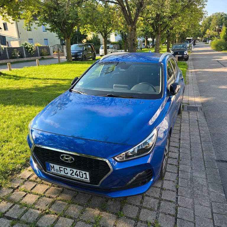 i30