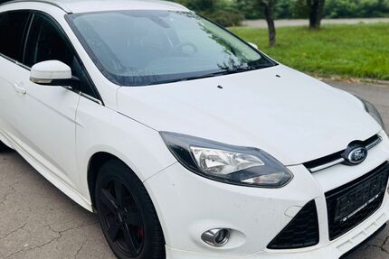 Ford Focus 107.000 km 3.990 € Merzig 66663