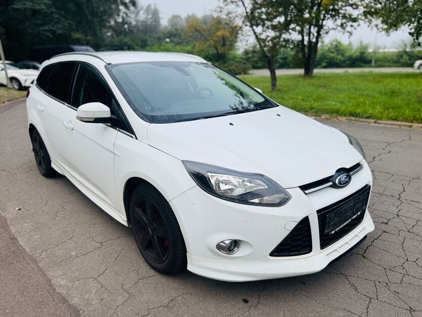 Ford Focus 107.000 km 3.990 € Merzig 66663