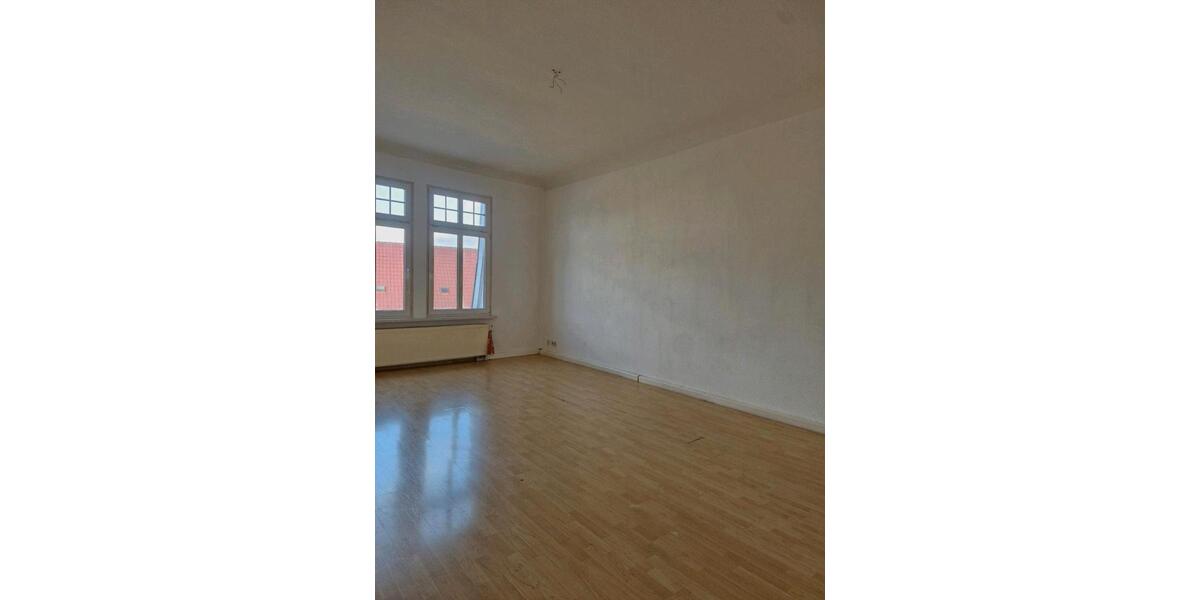 Etagenwohnung Eisleben (Lutherstadt) - 2 Zimmer, 107 m&sup2;, 650&euro; | Angebot:26560360