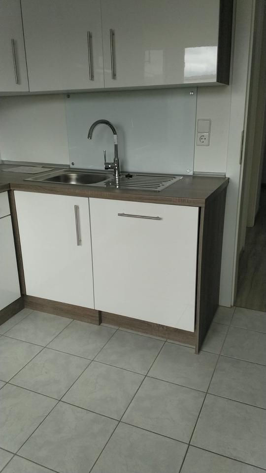 Lichtdurchflute 2-Zimmerwohnung frisch renoviert Schorndorf zimmer