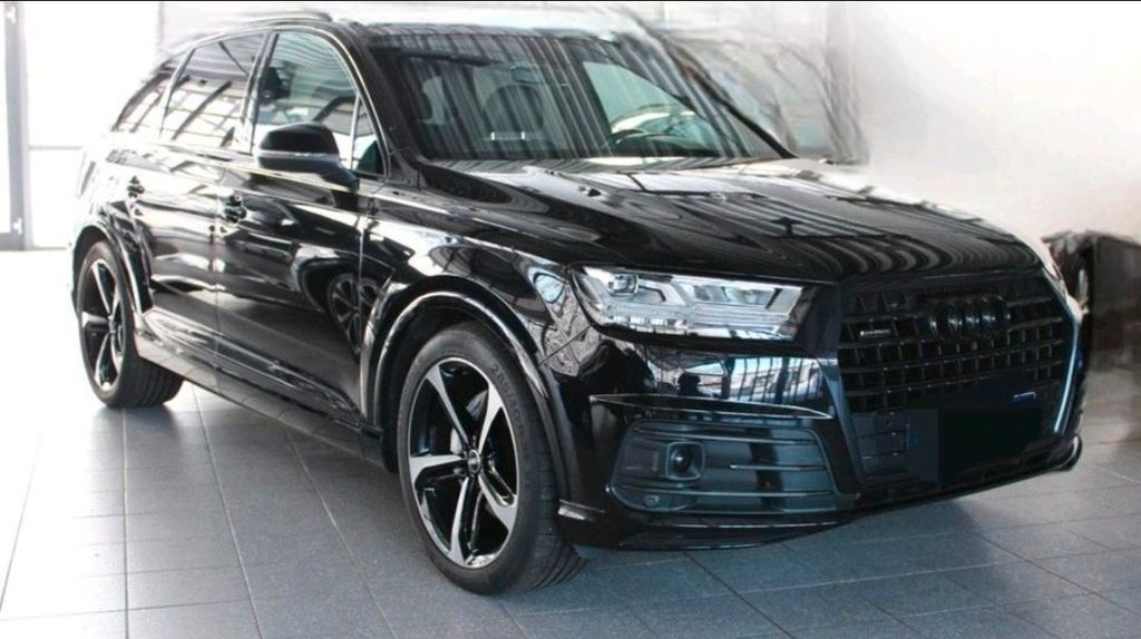 Audi Q7 99.800 km 40.900 &euro; München 80339