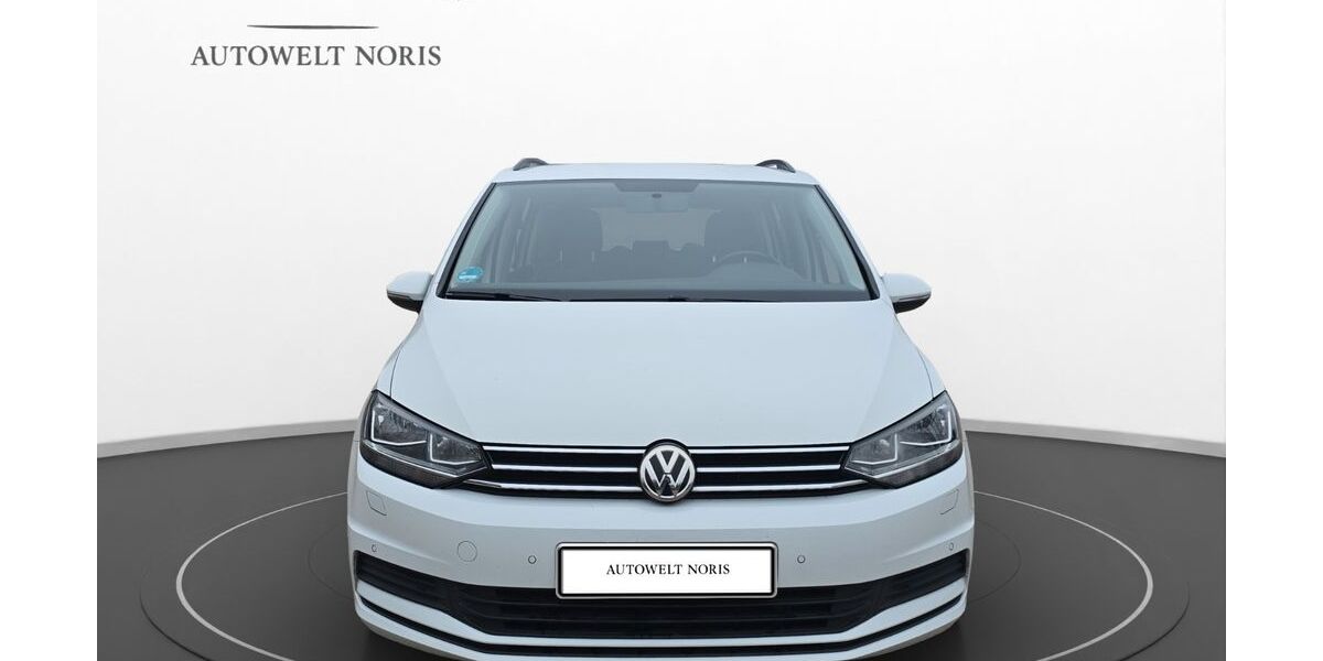 VW Touran 118.400 km 12.990 &euro; Nürnberg 90427