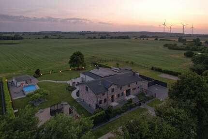 Haus zum Mieten in Stäbelow 7.500 € 507 m² 7 zimmer