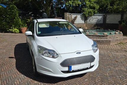 Ford Focus 43.000 km 6.999 &euro; Taunusstein - Hambach 65232