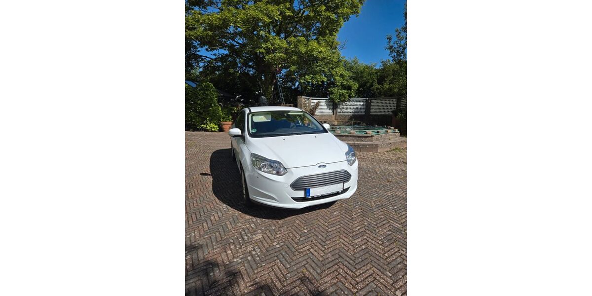 Ford Focus 43.000 km 6.999 &euro; Taunusstein - Hambach 65232