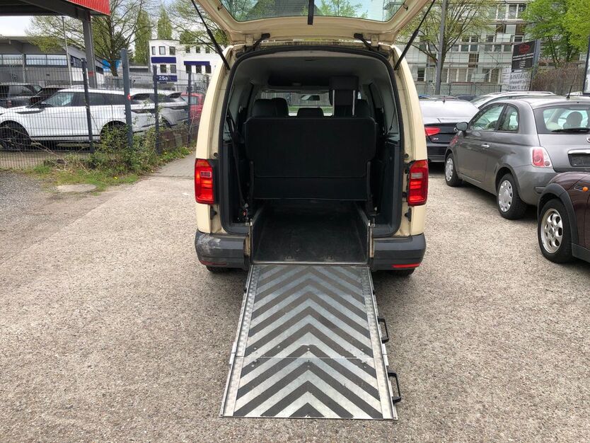 VW Caddy 398.900 km 4.999 € Hamburg 22047