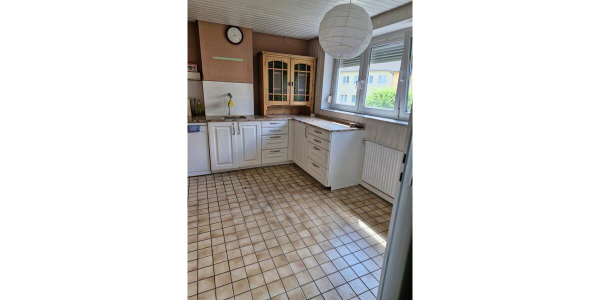 Reihenhaus Tauberbischofsheim - 5.5 Zimmer, 124 m&sup2;, 278.000&euro; | Angebot:27224410