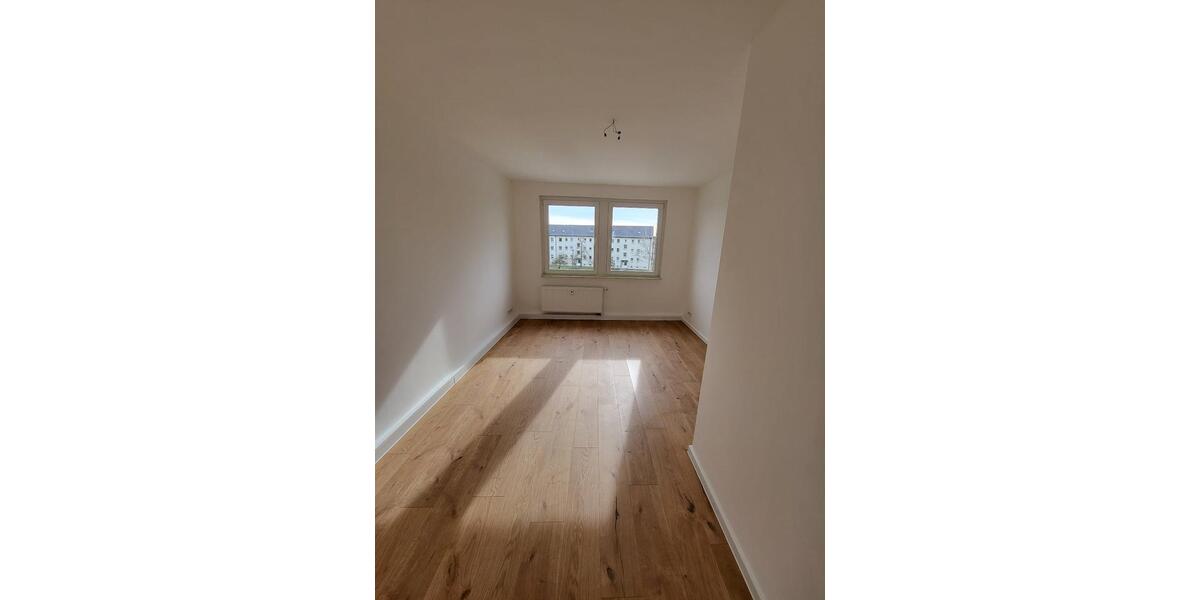 Etagenwohnung Bitterfeld-Wolfen Bitterfeld - 5 Zimmer, 117 m&sup2;, 877&euro; | Angebot:26445689