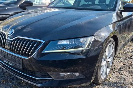 Skoda Superb 219.468 km 10.999 &euro; Fulda 36043