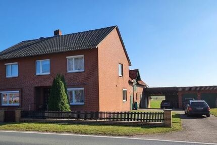 Gepflegtes Wohnhaus mit angrenzender Weide sucht neue Besitzer. 7 zimmer