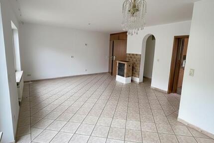 Haus Bammental - 4 Zimmer, 110 m&sup2;, 1.500&euro; | Angebot:25269631