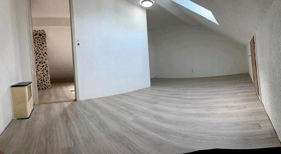 Reihenhaus Reutlingen Sondelfingen - 5 Zimmer, 87 m&sup2;, 1.200&euro; | Angebot:26611073