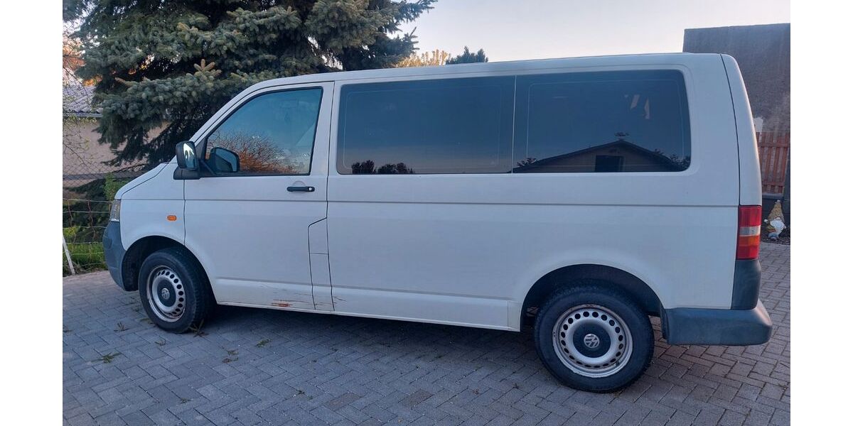VW T5 Caravelle 100.000 km 6.900 &euro; Leisnig 04703