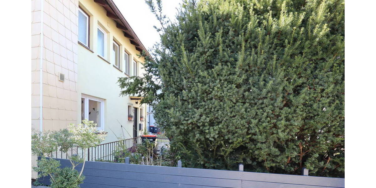 Reihenmittelhaus Kaltenkirchen - 6 Zimmer, 109 m&sup2;, 299.000&euro; | Angebot:25958593