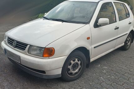 VW Polo 141.000 km 999 &euro; Frankfurt 60489