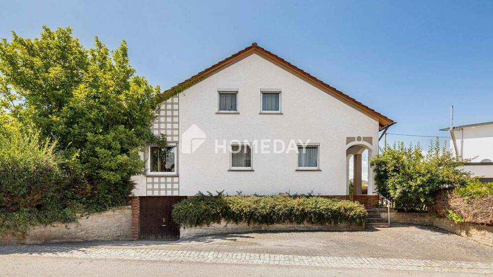 Großzügiges EFH mit Garten in familienfreundlicher Lage (plus Baugrundstück) - sofort verfügbar 5 zimmer