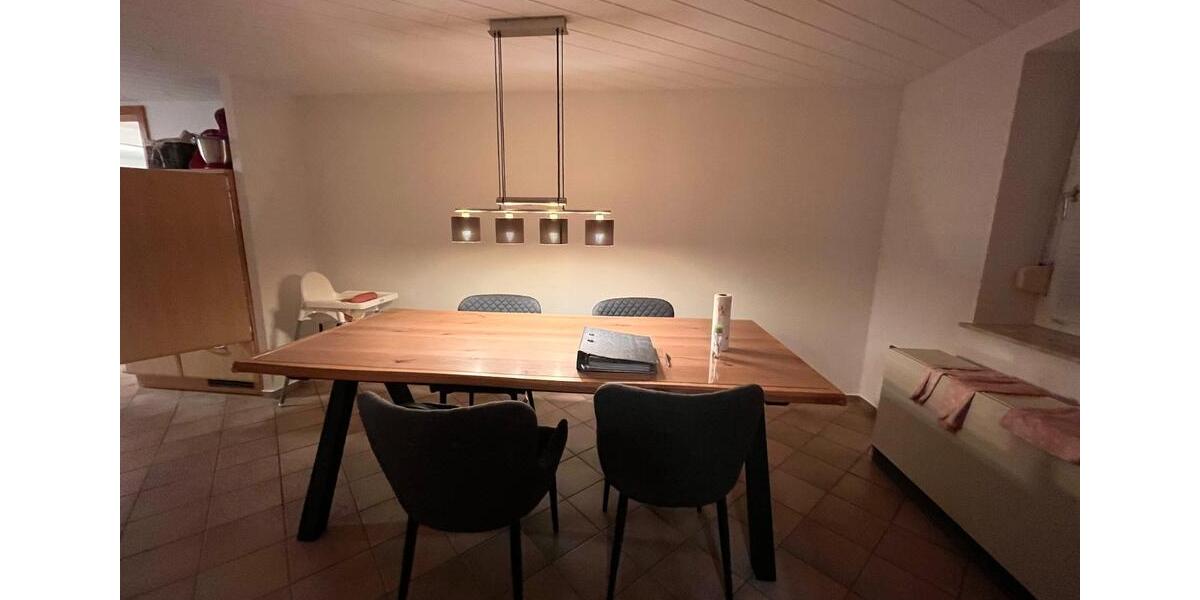Doppelhaushälfte Wesertal - 9 Zimmer, 128 m&sup2;, 650&euro; | Angebot:24688572