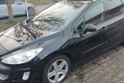Peugeot 308 185.000 km 2.850 &euro; Winnenden 71364