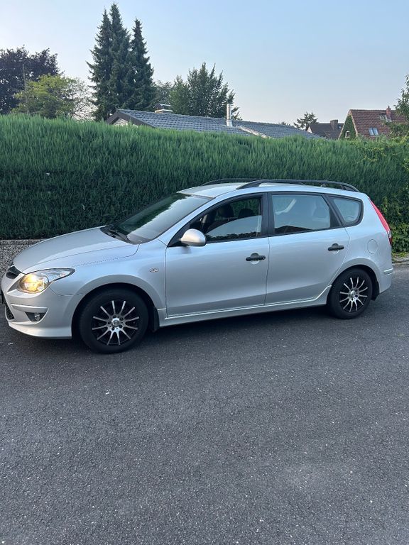 Hyundai i30 174.000 km 3.999 € Hamburg 21107