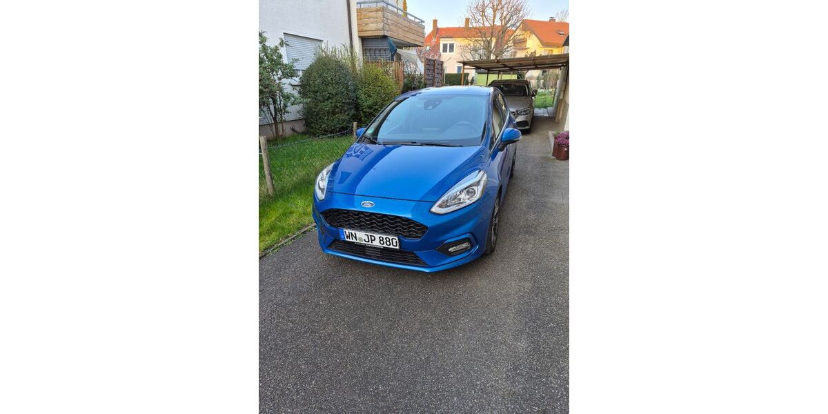 Ford Fiesta 36.000 km 12.900 &euro; Fellbach 70734