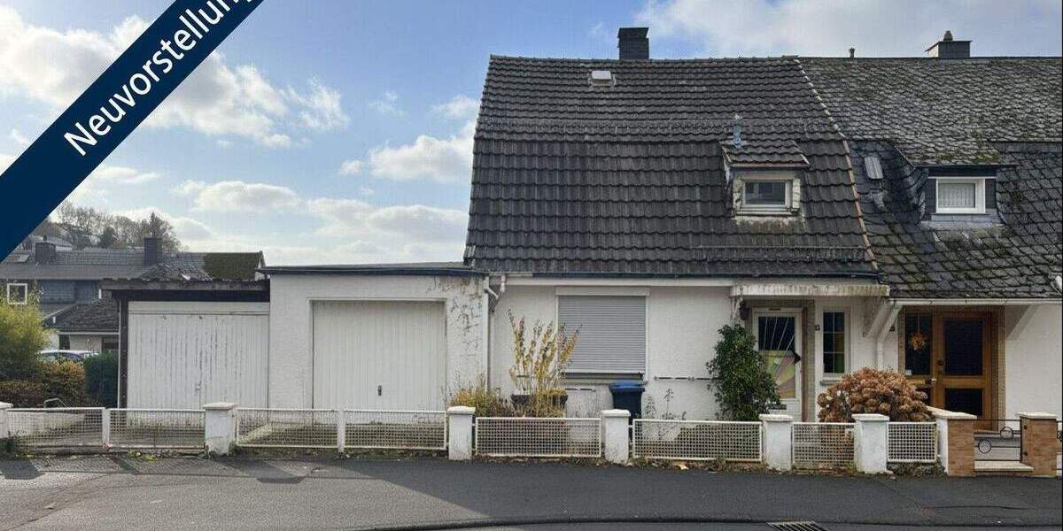 Doppelhaushälfte bereit für eine liebevolle Auffrischung 6 zimmer