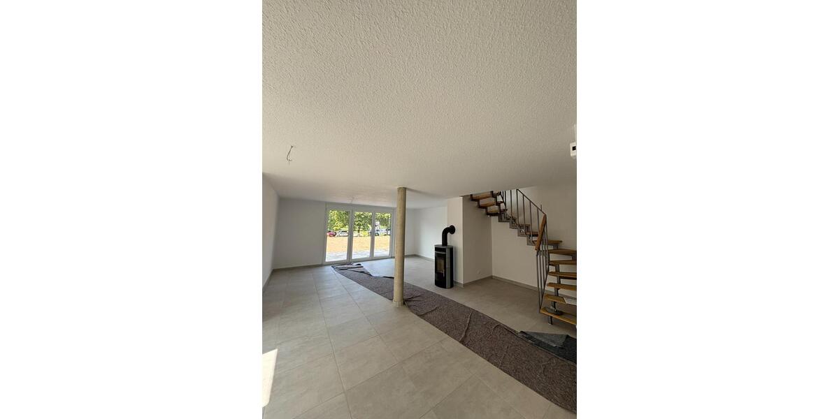 Sparen Sie bis zu 30% Energiekosten Neubau RH Whg. in Crimmitschau, Bebelstraße inkl. Kaminofen 4.5 zimmer