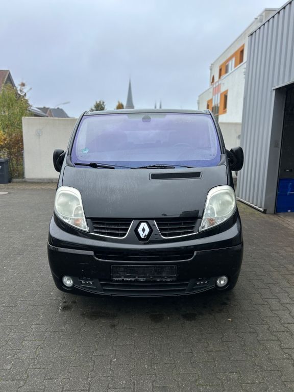Renault Trafic 300.000 km 7.999 € Wadersloh 59329