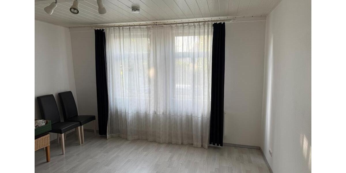 Erdgeschoßwohnung Rosbach vor der Höhe - 1 Zimmer, 45 m&sup2;, 650&euro; | Angebot:26408660