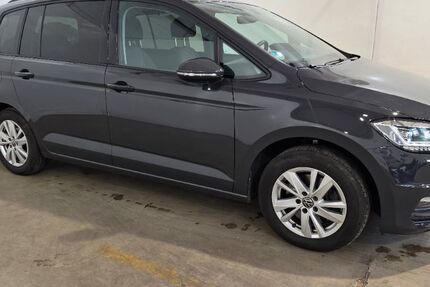 VW Touran 34.450 km 29.655 &euro; Greiz 07973