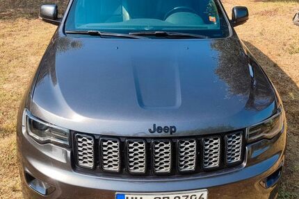 Jeep Grand Cherokee 137.000 km 23.700 € Hamburg 21149