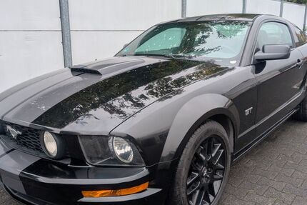 Ford Mustang 179.636 km 12.999 € Detmold 32758