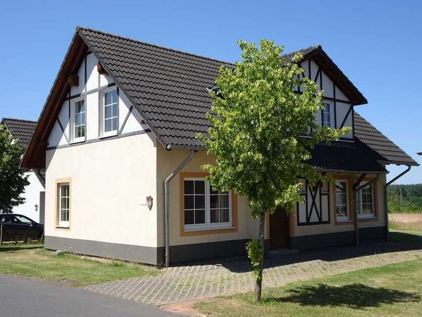 Haus zum Kaufen in Ediger-Eller 249.000 € 152 m²