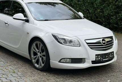 Opel Insignia 192.000 km 5.700 &euro; Paderborn 33100